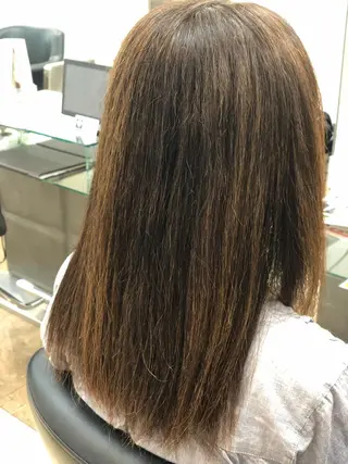 セミロング 斎藤 みくのヘアスタイル