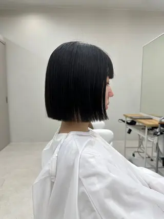 ショート Aura所属・丸山 心 / 艶カラーのヘアスタイル