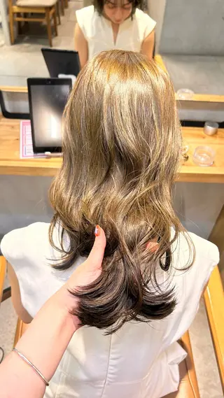 ミディアム カラー じゅわっと暖色カラー 🍊Moemiのヘアスタイル