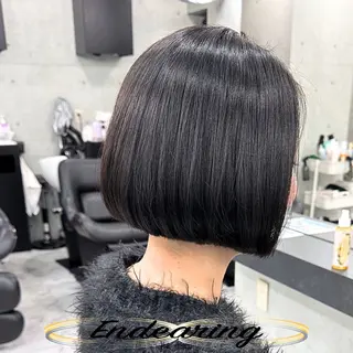 ショート Endearing 銀座/レイヤーカットのヘアスタイル