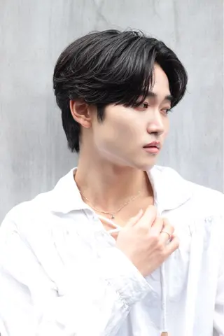 ショート カラー パーマ ヘアアレンジ メンズ スパイキー/フェザー /波巻き/かいとのヘアスタイル