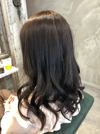 ロング 川野 賢のヘアスタイル