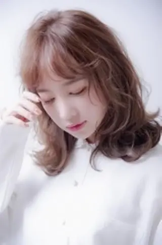 ミディアム 吉田 恒のヘアスタイル