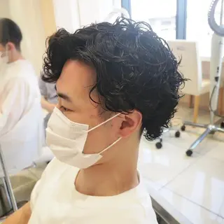 メンズ パーマ 渡辺 愛枝/艶カラー🩵のヘアスタイル