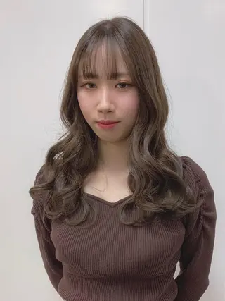 セミロング カラー ヘアアレンジ As hair所属・柔らか垢抜けｶﾗｰと ｶｯﾄ🫧ASUKAのヘアスタイル