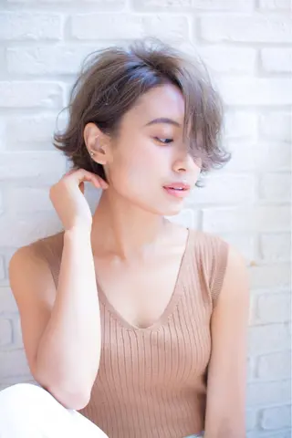 ショート カラー ヘアアレンジ Lond re Maison.原宿のヘアスタイル
