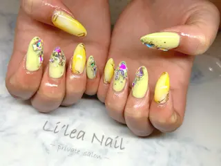 ネイル Li'leaNail AINAのネイルデザイン