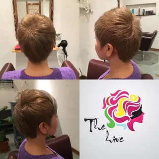 ショート カラー Hair salon The  hiveのヘアスタイル