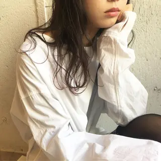 ミディアム Fuuu《フゥ》所属・シノザキ シンゴのヘアスタイル