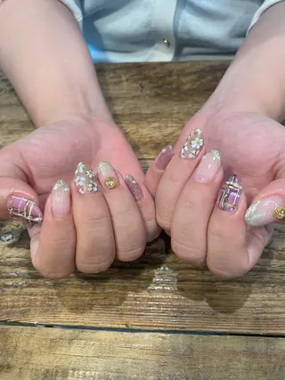 ネイル 佐藤  悠子のネイルデザイン