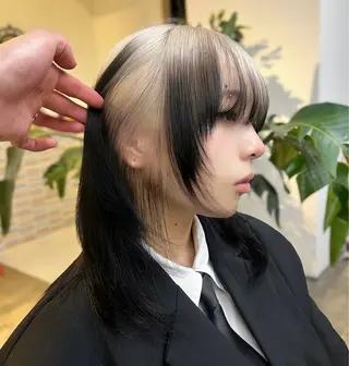 ミディアム カラー ヘアアレンジ ハイトーンカラー /梅田/みほのヘアスタイル