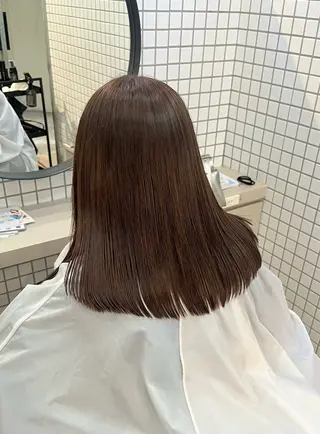 ミディアム カラー Lutowa西条 ／カノンのヘアスタイル