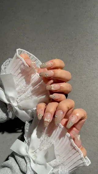 ネイル I-nailロング /ワンホン/キラキラのネイルデザイン