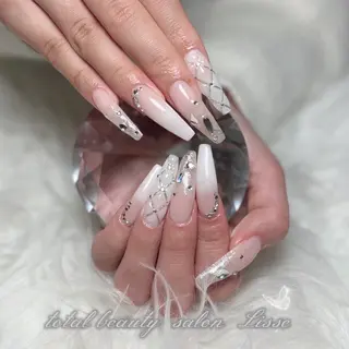 ネイル totalbeautysalonLisse所属・Lisse ネイル/ 脱毛/アイブロウのネイルデザイン