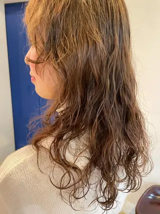 セミロング パーマ レイヤー／似合わせ TAKUYAのヘアスタイル