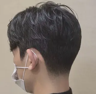 メンズ コウ チホウのヘアスタイル