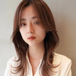 ロング カラー センターパート/ 暖色カラーayuのヘアスタイル