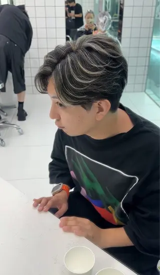 メンズ 白髪ぼかし/白髪 メッシュ/ゆうとのヘアスタイル