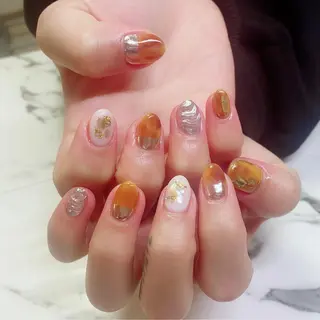 カラー ネイル Q Free nailsのネイルデザイン