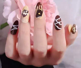 ネイル 「Honey NAIL新宿店」所属・Honey スカルプ専門店のネイルデザイン