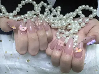 ネイル VIVIAN エイのネイルデザイン