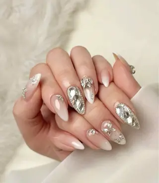 ネイル Lina nail所属・Lunaa 池袋のネイルデザイン