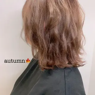 ミディアム カラー yuka .のヘアスタイル