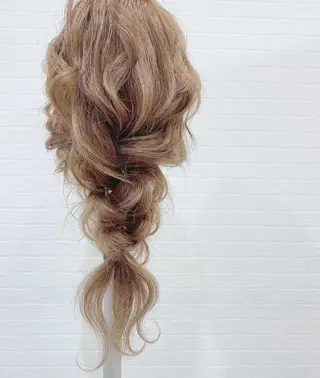 ロング ヘアアレンジ GRANLUSSO 〜グランルッソ駅前店所属・木口 嘉美のヘアスタイル