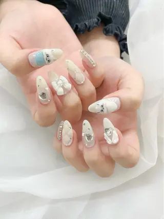 ネイル 五十嵐 美智のネイルデザイン