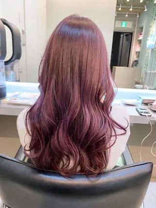 ロング カラー 岡野 静華のヘアスタイル
