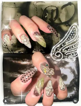 ネイル kana/モード ・グランジ໒꒱のネイルデザイン