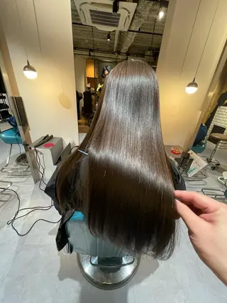 ロング カラー 髪質改善＆艶髪美髪エステ専門店　Lyrae～リラエ～所属・西梅田🌿髪質改善 井手　浩太朗のヘアスタイル