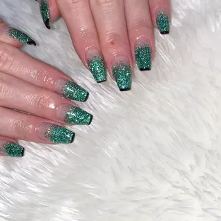 ネイル Nailsalon Merci所属・Merci momoのネイルデザイン