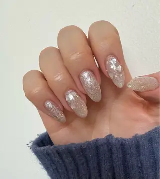 ネイル 藤井 里緒奈のネイルデザイン