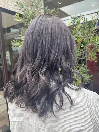 ミディアム EARTH長岡 🌼渡辺まい🌼のヘアスタイル