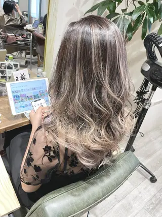 セミロング カラー バレイヤージュ🌱 渡邉悟🌱のヘアスタイル