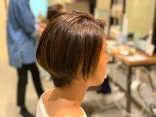 ショート ツイスパ・波巻き 🩵片平和香奈のヘアスタイル