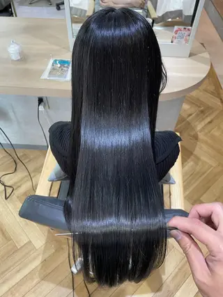 ロング カラー Zina 福岡天神所属・フェイスレイヤー/ 小顔/髪質改善　関のヘアスタイル