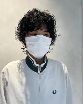 ミディアム パーマ メンズ 若林 良のヘアスタイル