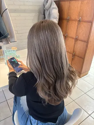 ロング ⭐️ダブルカラー⭐️ ｼｭﾝ⭐️のヘアスタイル