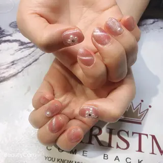 ネイル Guarendo錦糸町店所属・ガレンドウ 白澤 愛子のネイルデザイン