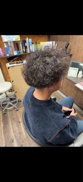 メンズ studio LIBERTA'所属・山宮 雅次のヘアスタイル