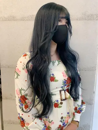 ロング カラー 透明感/オリーブ/ グレージュ/YUKAのヘアスタイル