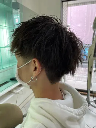 ショート パーマ メンズ 保住 亮太のヘアスタイル