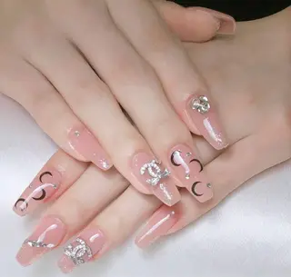 ネイル LR.ONE リナのネイルデザイン