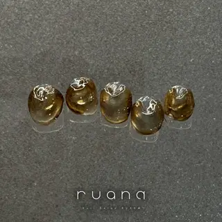 ネイル 阿武 美海のネイルデザイン