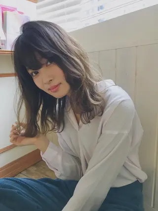 セミロング カラー 代表🎀 ふわモテ愛 され髪🩷yumiのヘアスタイル