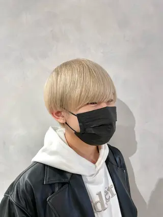 ショート カラー メンズ ハイトーン×レイヤー ／遠藤将太のヘアスタイル