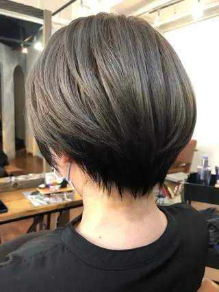 ショート カラー 💇🏼ショートヘア お任せ💁🏻‍♂️のヘアスタイル