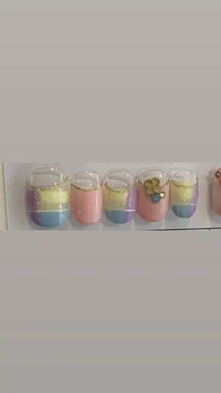 ネイル Blue Reef 四谷三丁目所属・たかの はづきのネイルデザイン